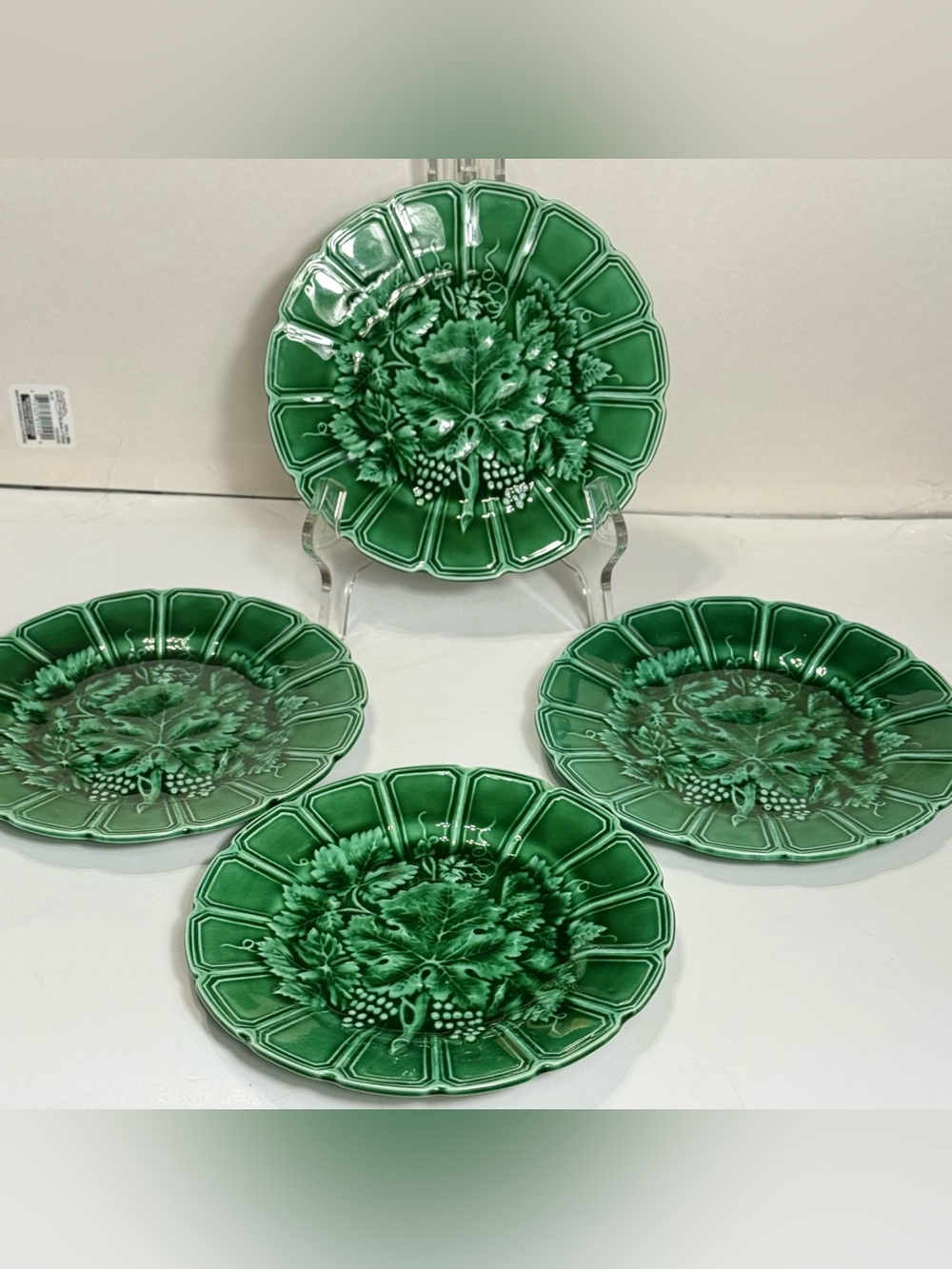 4 Vintage Sarreguemines France Green Majolica Grape Vine Leaf Plates 7.5"